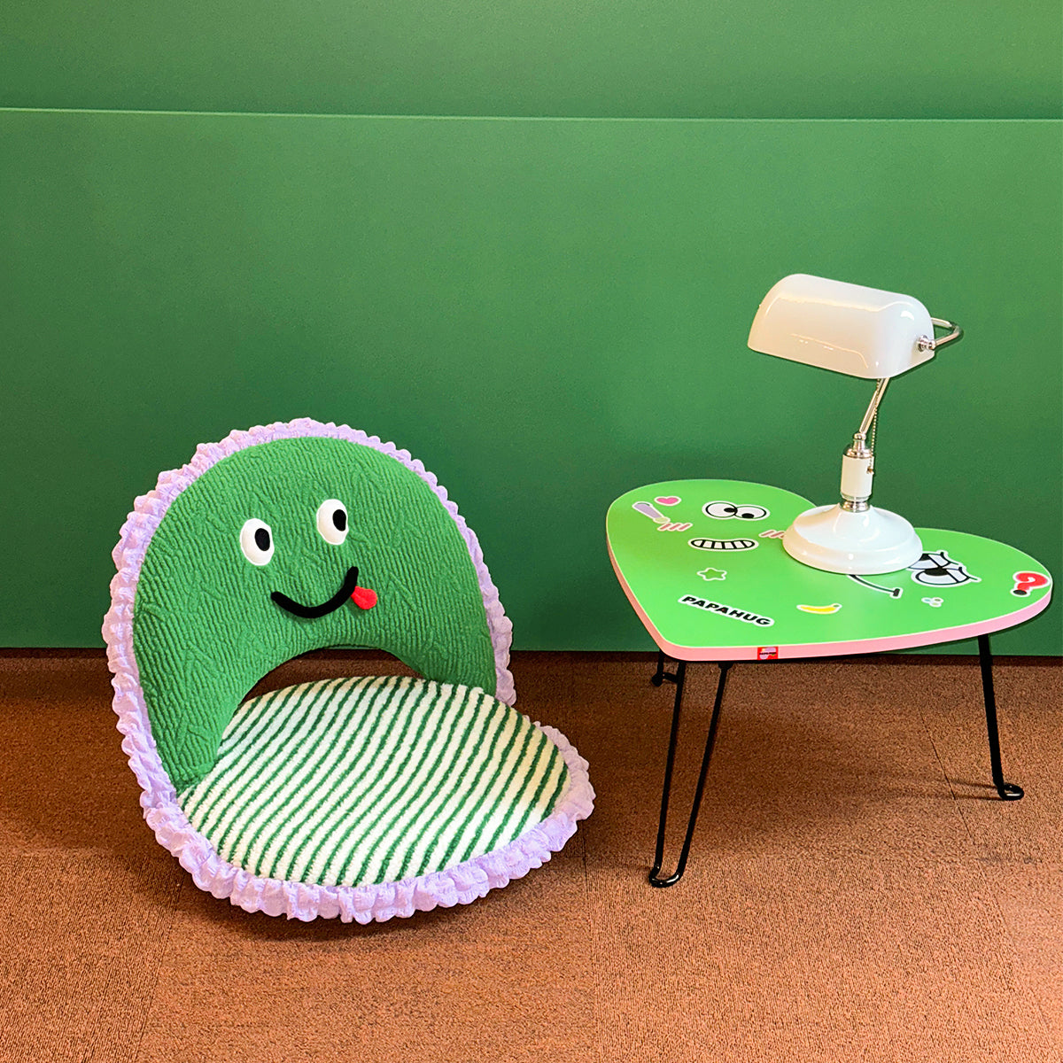 Smiley Friend Foldable Chair-3