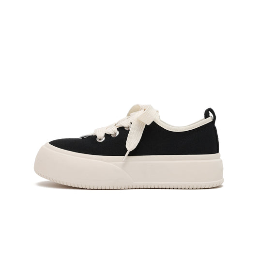 Premium Canvas Flat Sneakers for Women Comfortable All-Day Wear-0