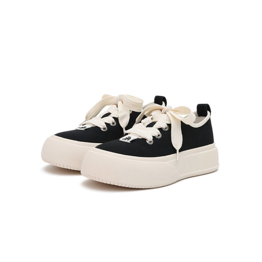 Premium Canvas Flat Sneakers for Women Comfortable All-Day Wear-1